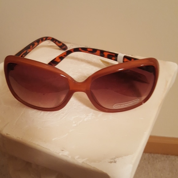 Sears Accessories - Ladies sunglasses